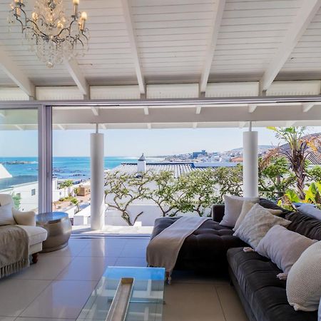 White Waves Beach House Bloubergstrand Εξωτερικό φωτογραφία