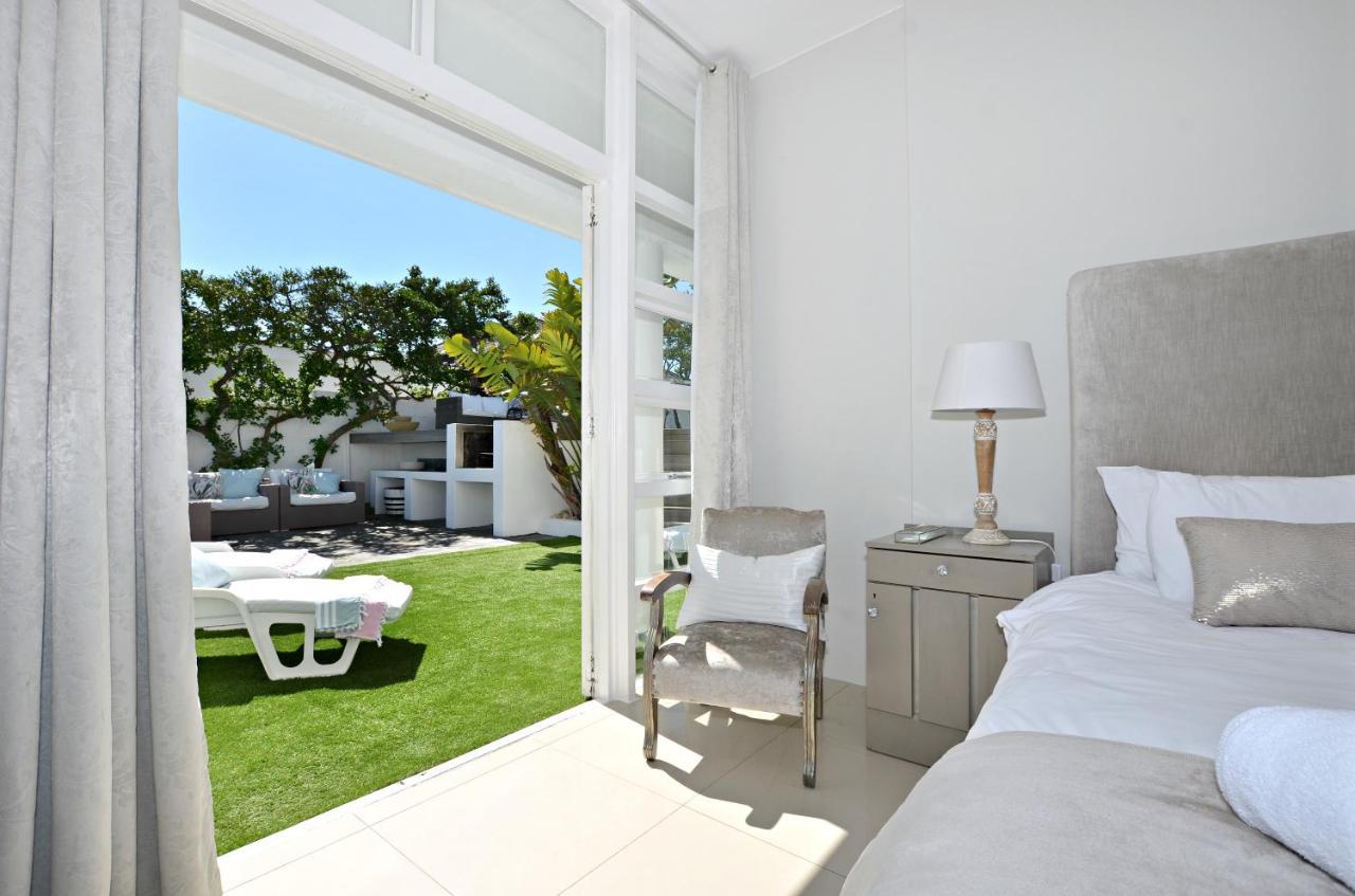 White Waves Beach House Bloubergstrand Εξωτερικό φωτογραφία