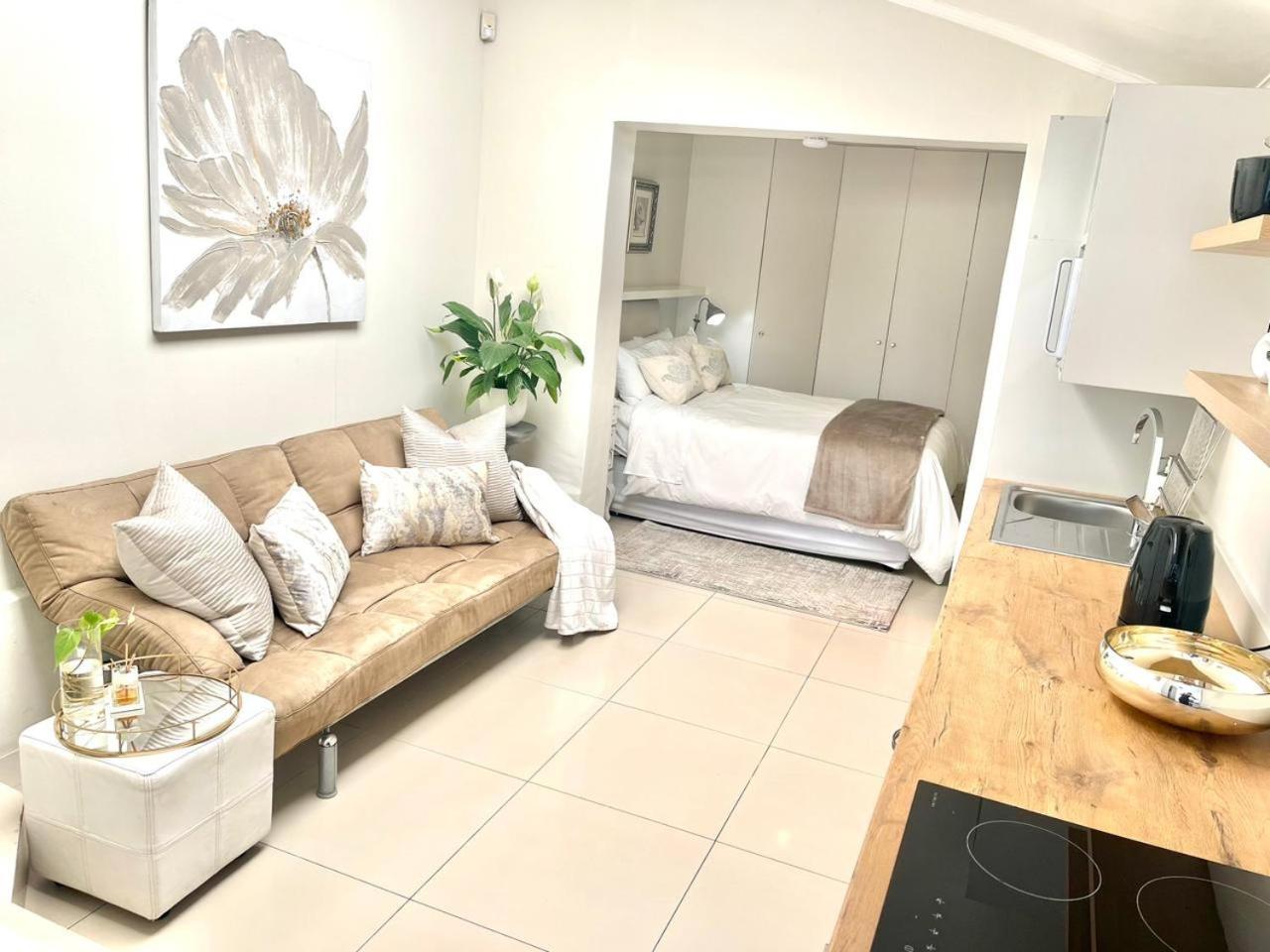 White Waves Beach House Bloubergstrand Εξωτερικό φωτογραφία