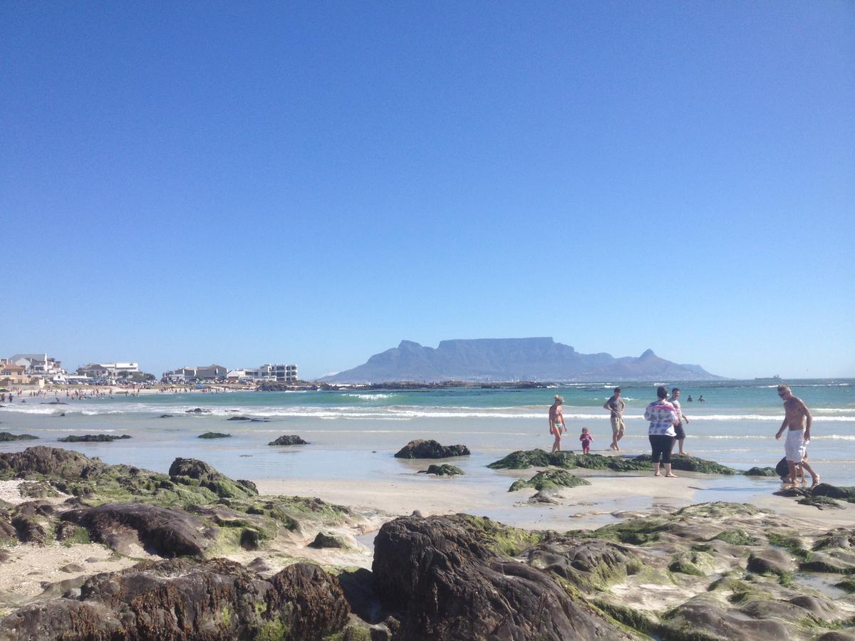 White Waves Beach House Bloubergstrand Εξωτερικό φωτογραφία