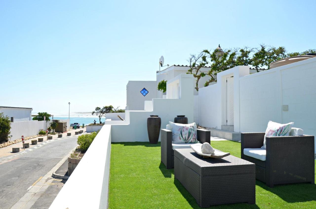 White Waves Beach House Bloubergstrand Εξωτερικό φωτογραφία