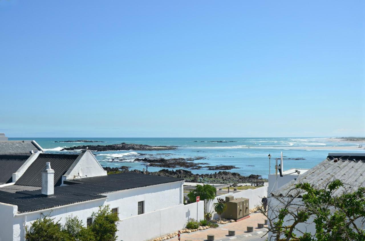 White Waves Beach House Bloubergstrand Εξωτερικό φωτογραφία