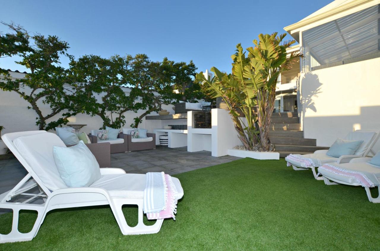 White Waves Beach House Bloubergstrand Εξωτερικό φωτογραφία