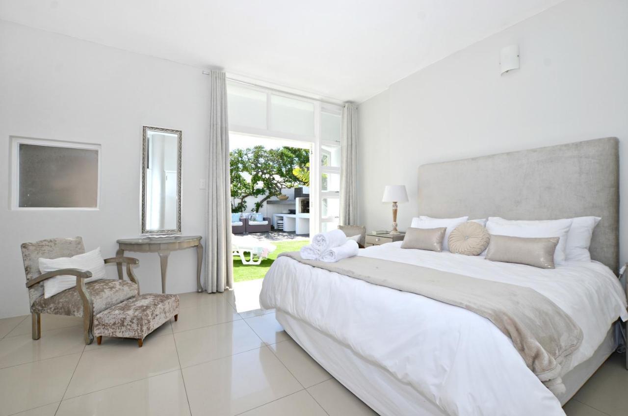 White Waves Beach House Bloubergstrand Εξωτερικό φωτογραφία